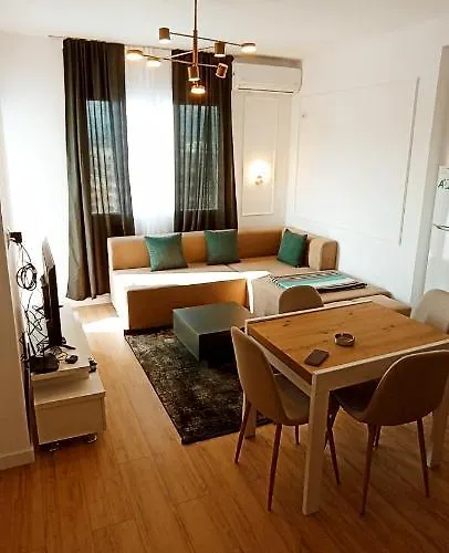 Old Train 公寓 地拉那