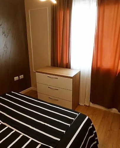 公寓 Old Train 地拉那